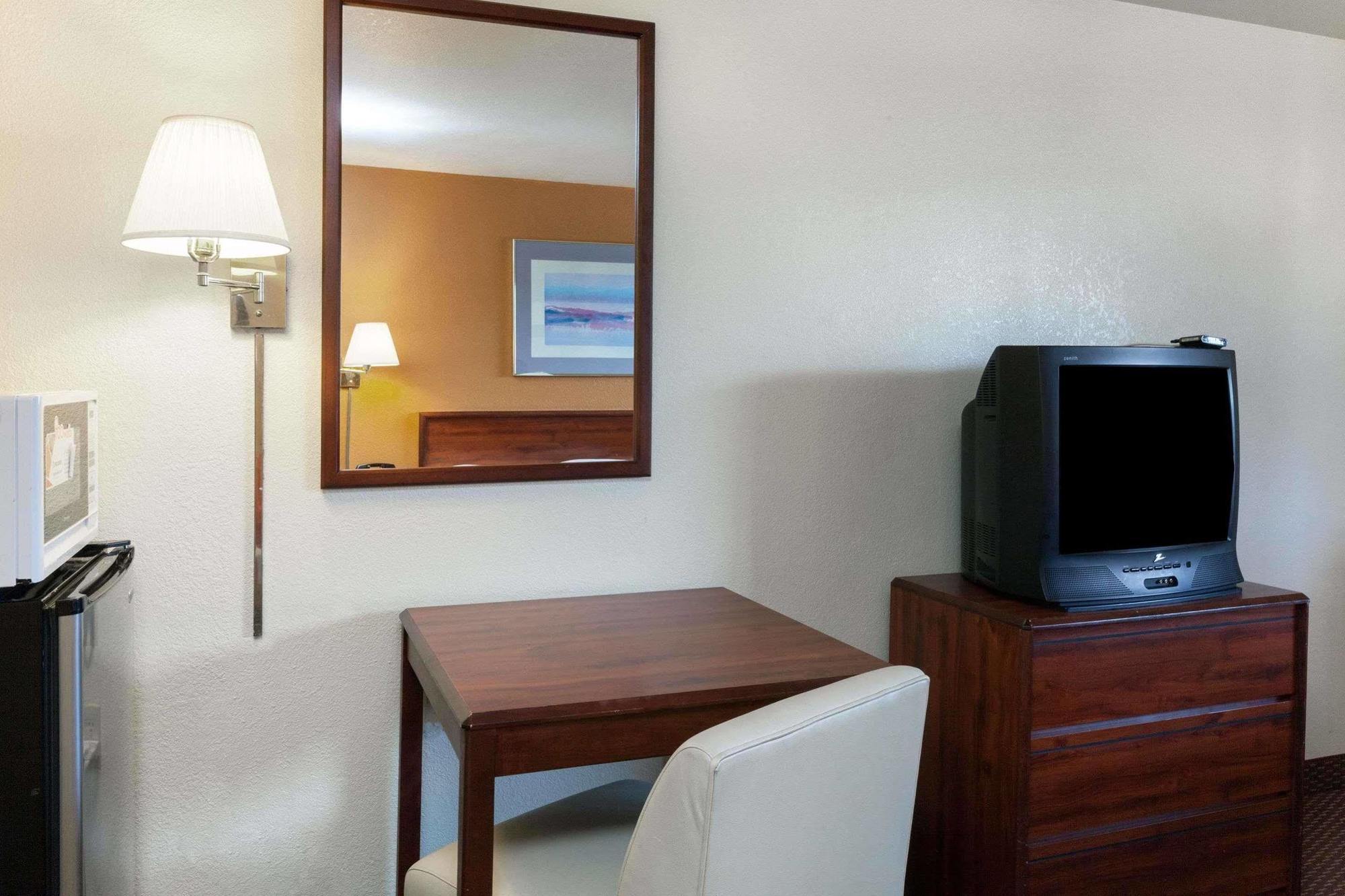 Country Inn & Suites By Radisson, Flagstaff Downtown, Az Ngoại thất bức ảnh